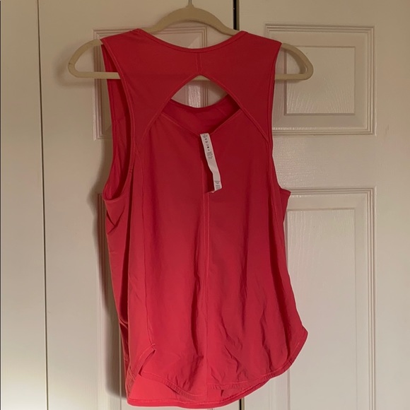 Lululemon workout tank - Picture 2 of 3